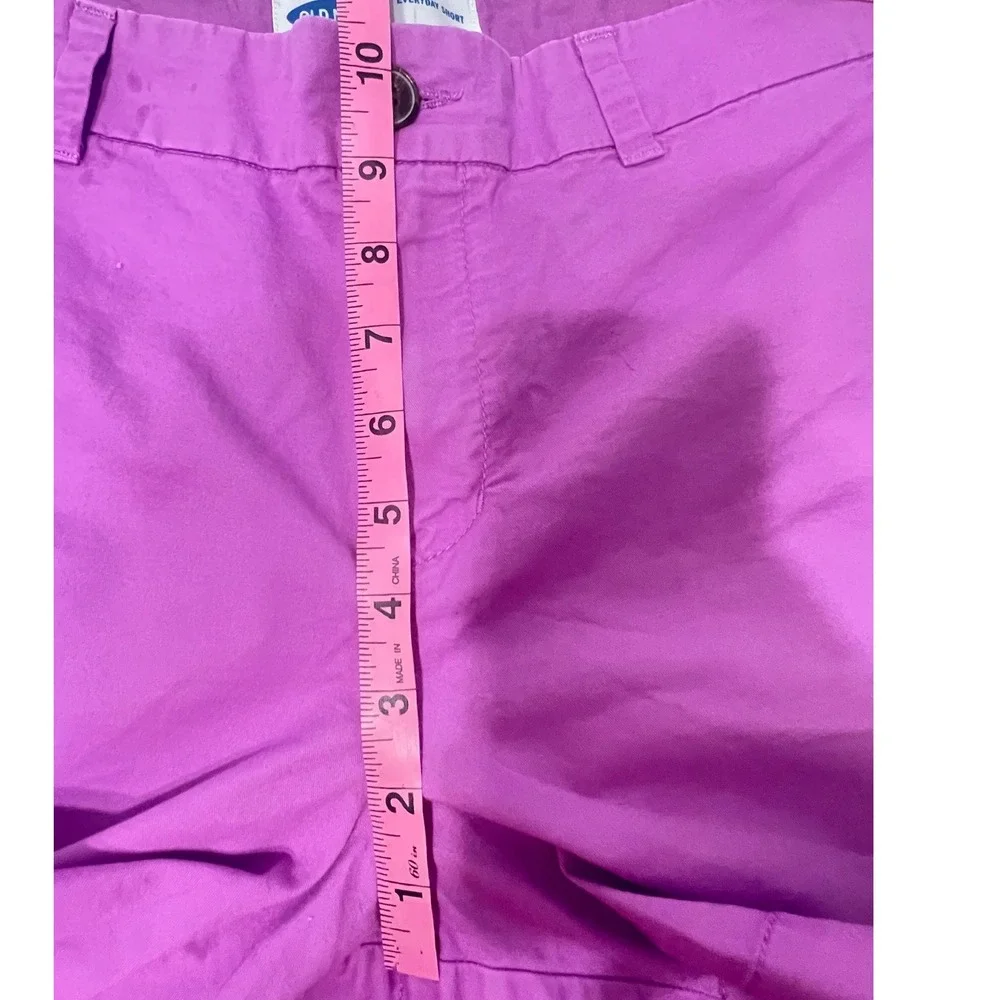 Old Navy chino shorts
